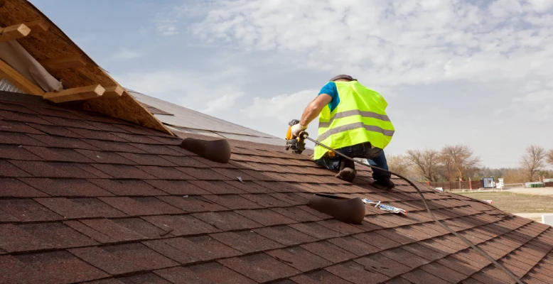 Roof Maintenance, Indianapolis roofer work.